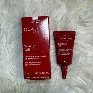 Clarins Total Eye Lift in Bold Red